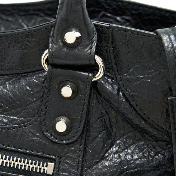 Balenciaga authentic luxury handbag Black leather craftsmanship