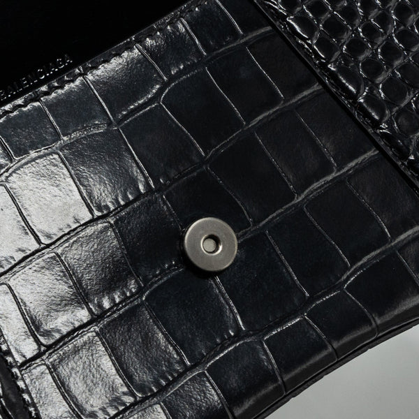 Balenciaga authentic luxury handbag Black calf craftsmanship