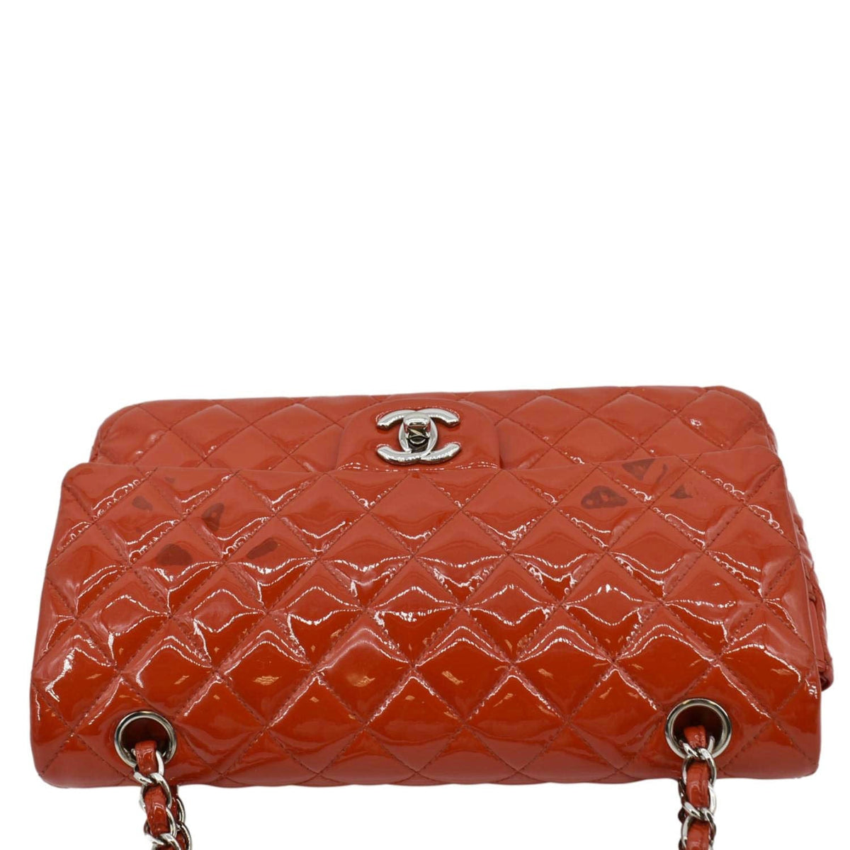 Chanel Bags Chanel Classic Medium Double Flap Patent Leather Shoulder Bag Red Elegant Everyday Designer Handbag