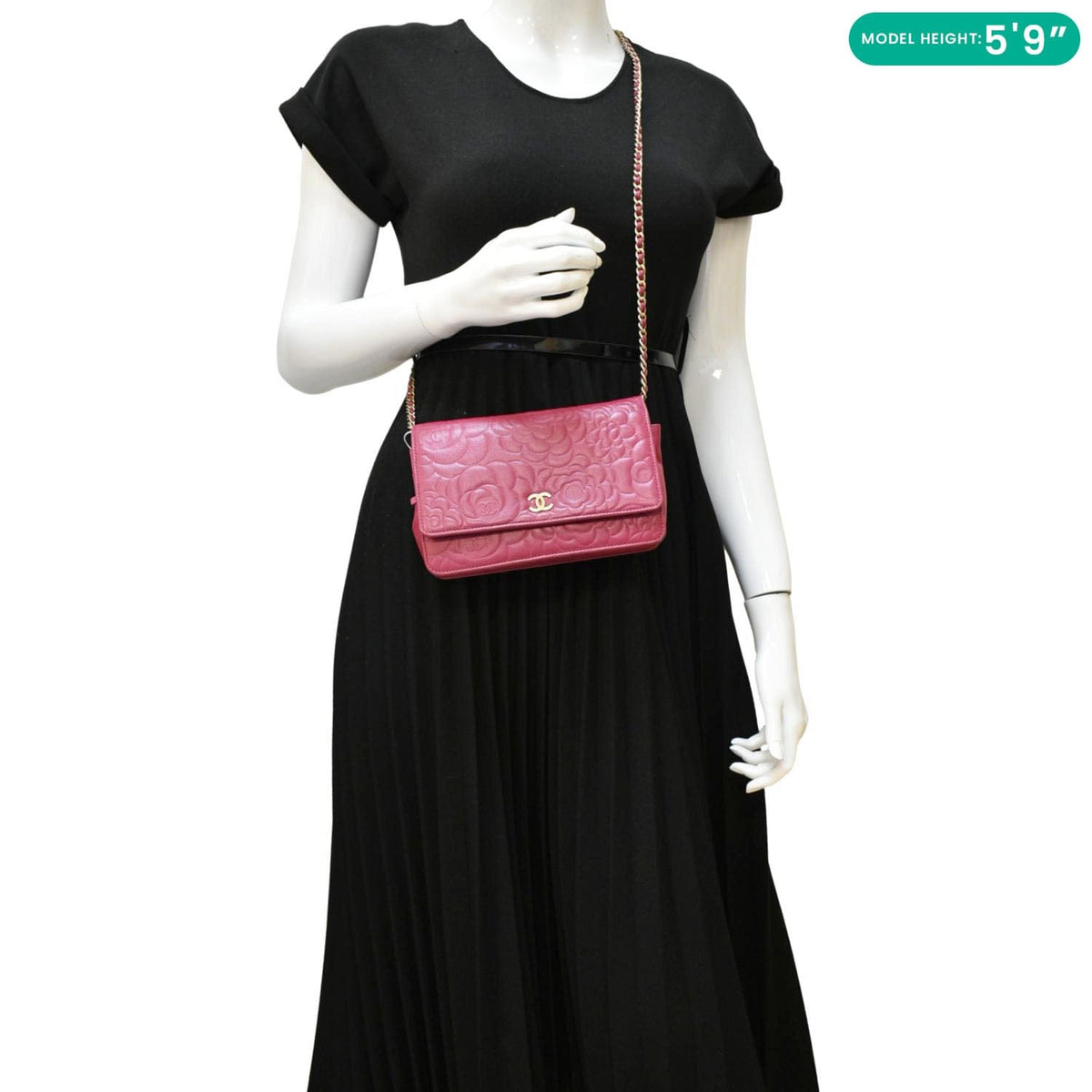 Chanel Wallets? Chanel Camellia Wallet On Chain Leather Crossbody Bag Fuchsia Compact Luxury Card Wallet