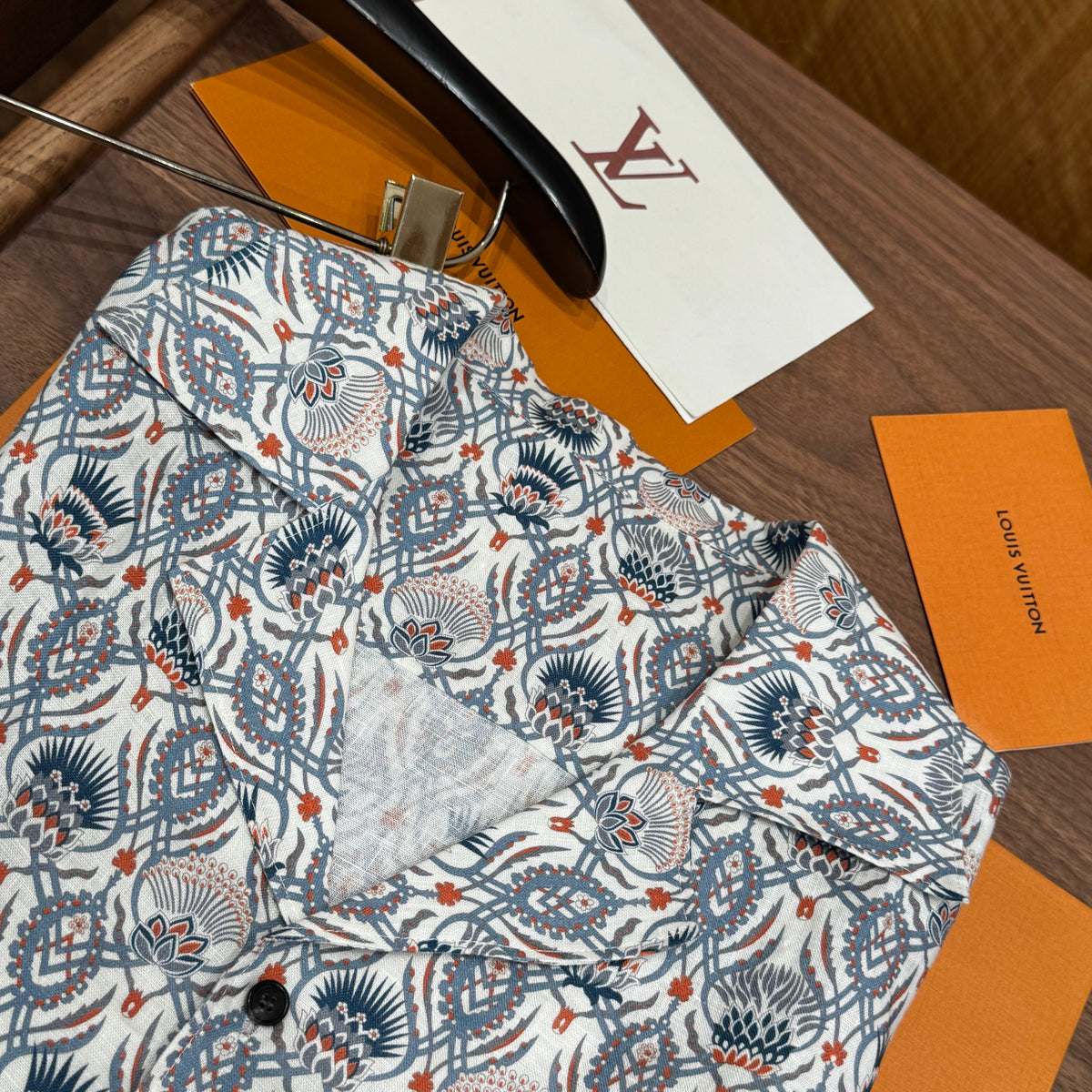 Tops- Loro P Shirt Premium Designer Casual Top
