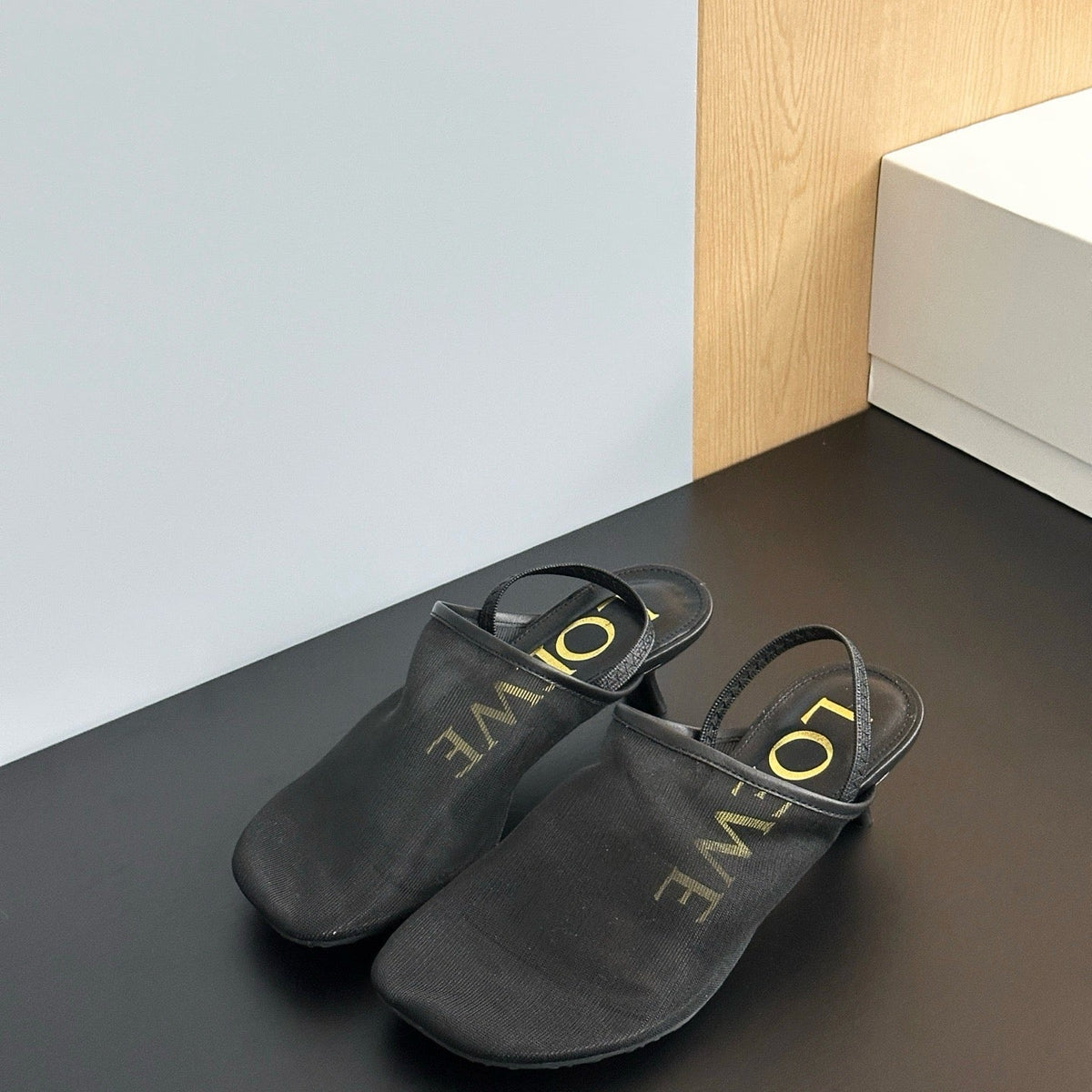 Shoes- Loew Heels Premium Designer Casual Shoes