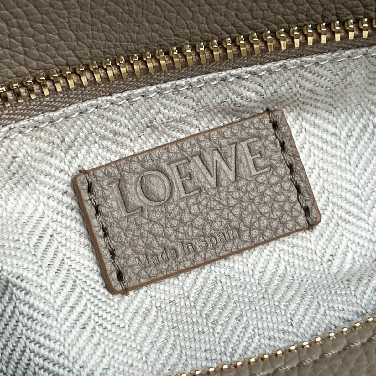 Bags- Loew Small Puzzle Edge Bag Elegant Everyday Designer Handbag
