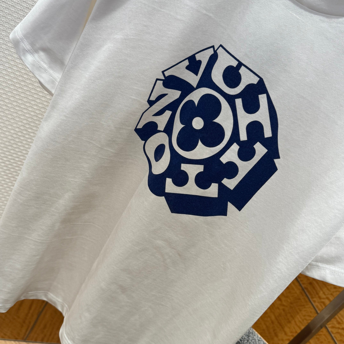 Louis Vuitton T-Shirts- Louis Vuitton Lou T-shirt Premium Designer Cotton T-Shirt