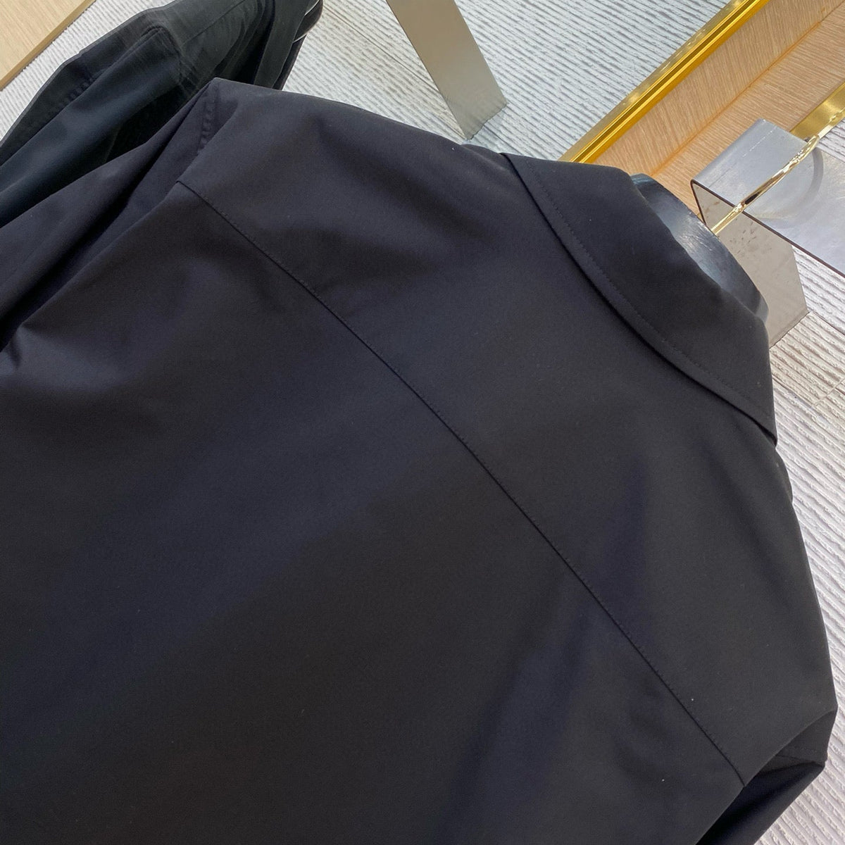 Christian Dior Shirt Jacket detail shot – designer craftsmanship and quality