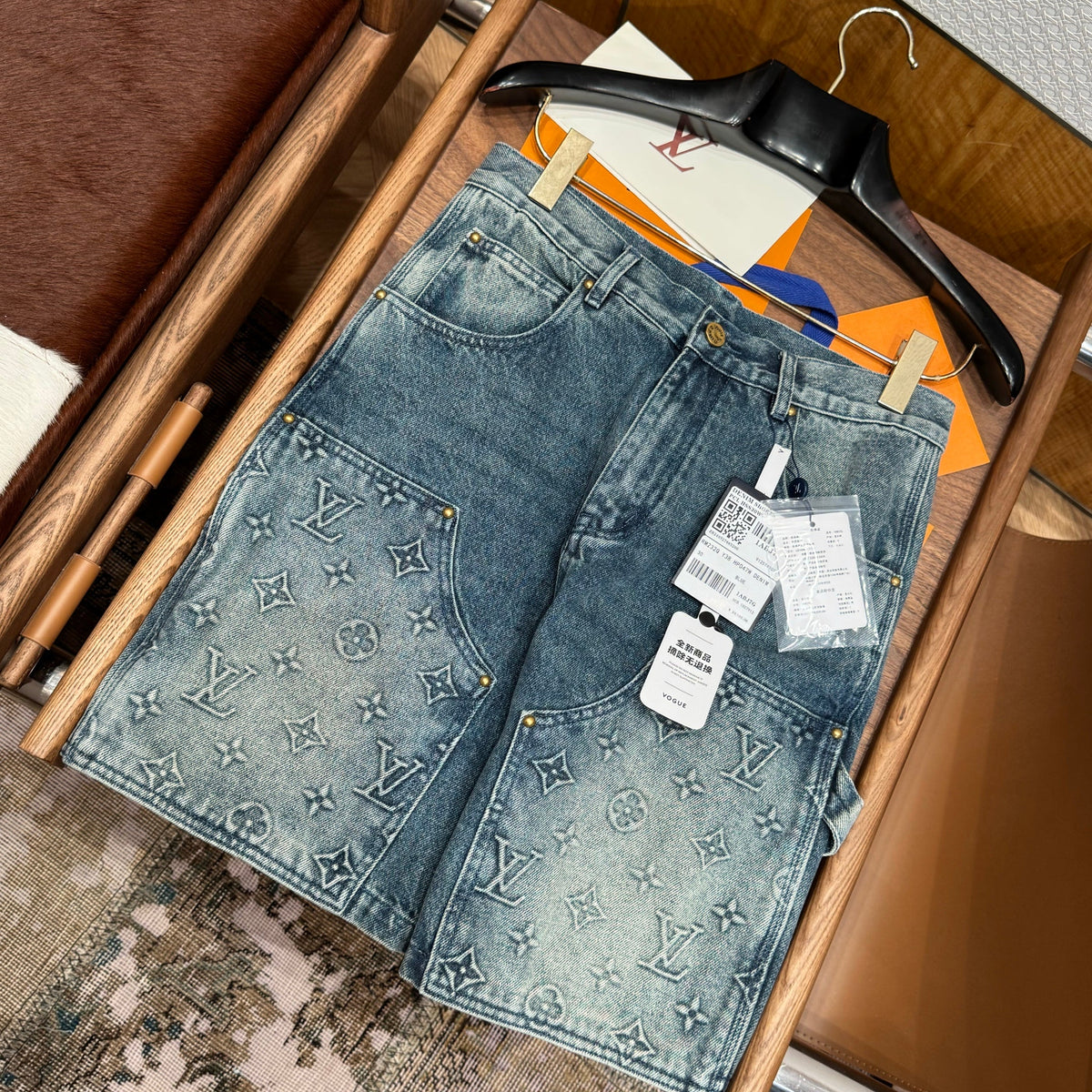Louis Vuitton Jeans- Louis Vuitton Lou Denim Shorts Classic Everyday Designer Jeans