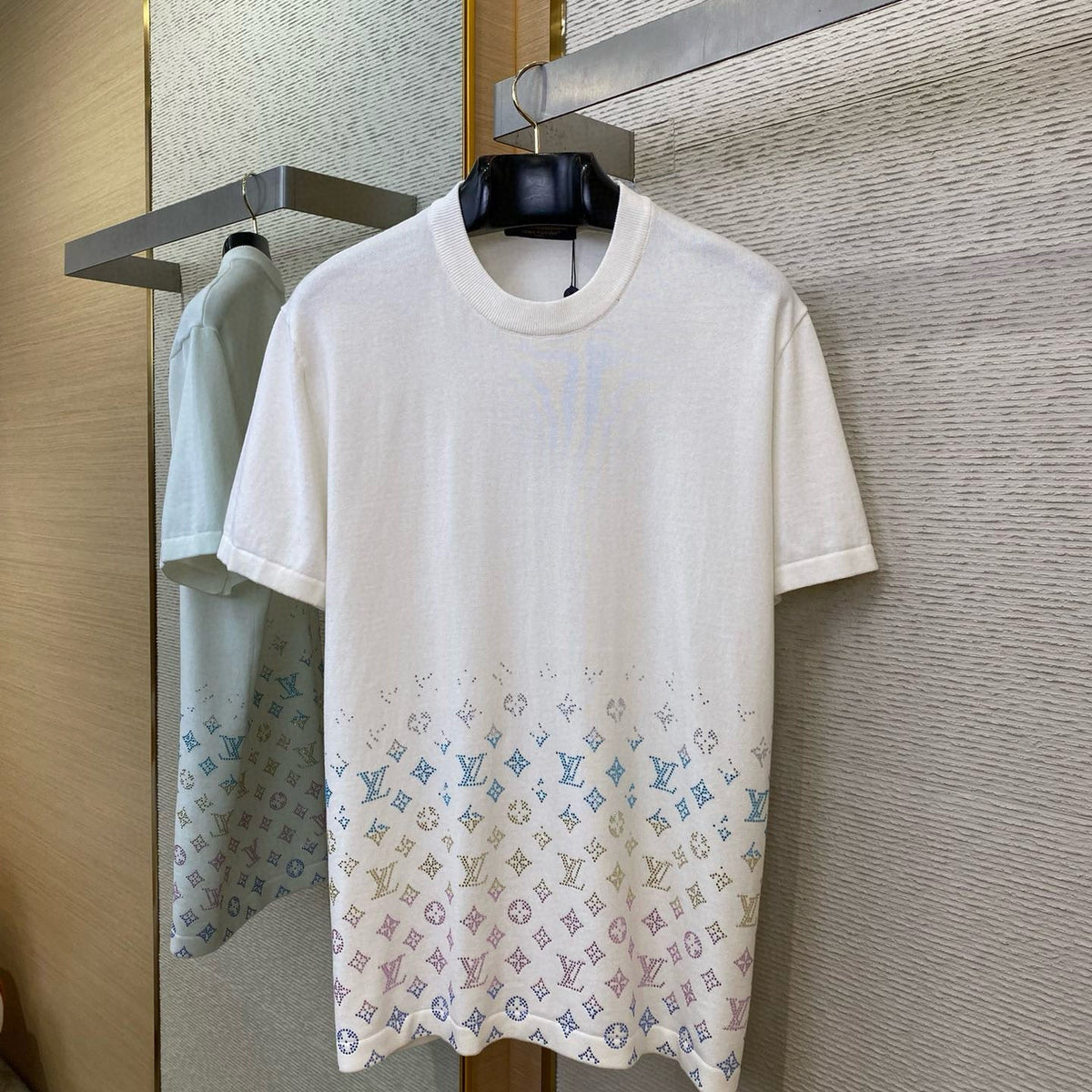 Louis Vuitton T-Shirts- Louis Vuitton Lou T-shirt Casual Everyday Designer Tee