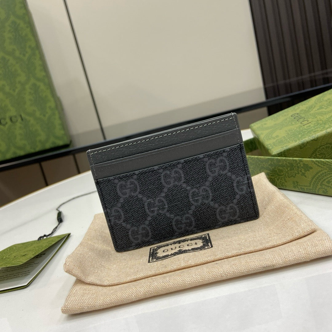 Gucci Card Holder Nd detail shot – designer craftsmanship and quality
