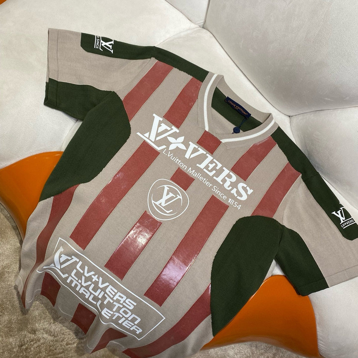 Louis Vuitton T-Shirts- Louis Vuitton Lou T-shirt Casual Everyday Designer Tee