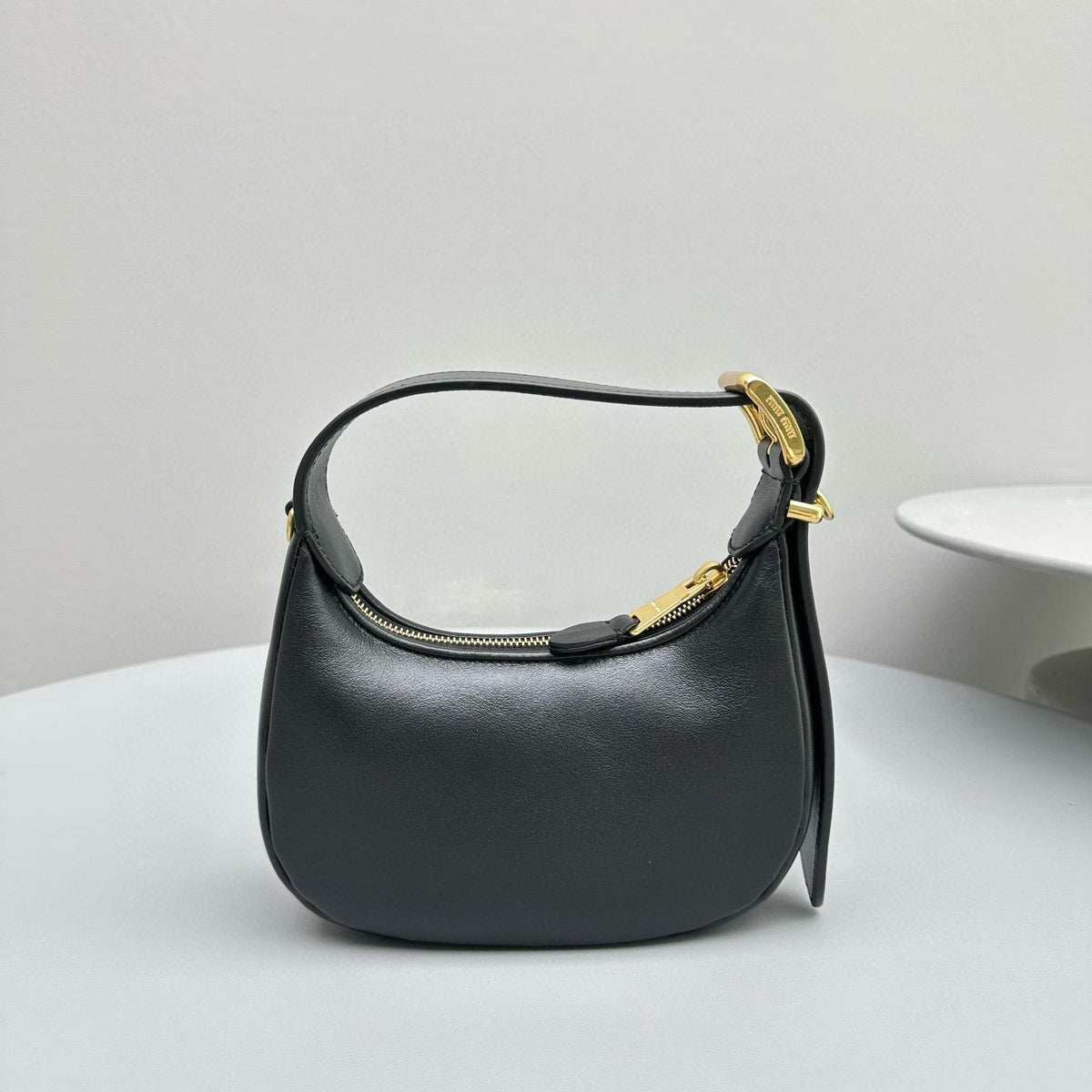 Bags- Miu M Leather Hobo Bag Elegant Everyday Designer Handbag