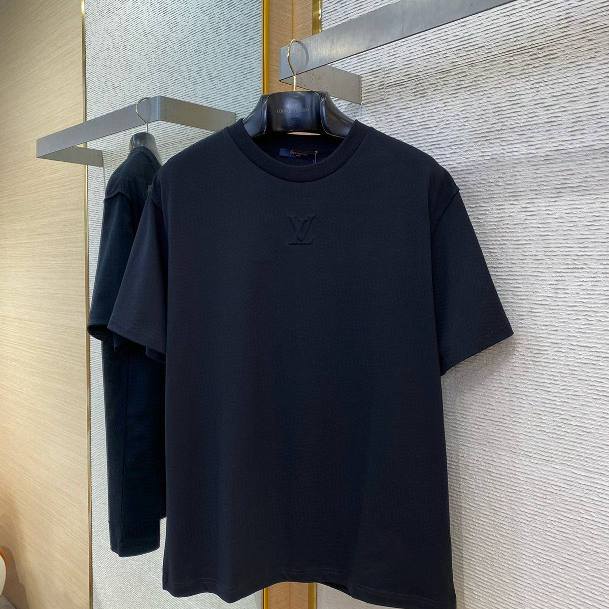 Louis Vuitton T-Shirts- Louis Vuitton Lou T-shirt Premium Designer Cotton T-Shirt