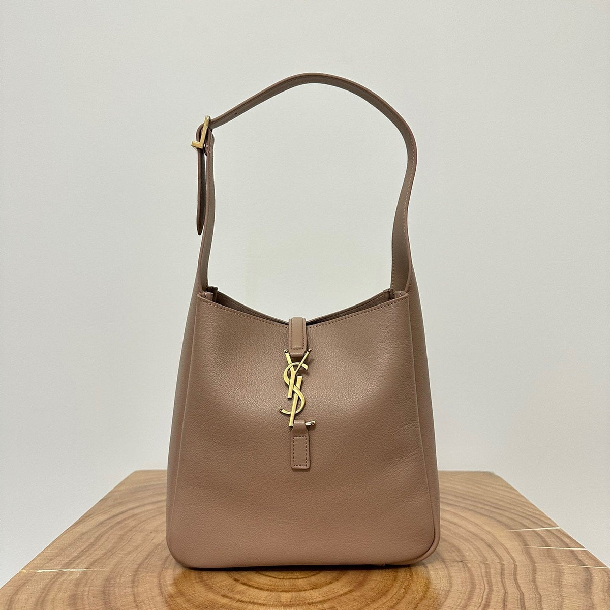 Saint Laurent Bags- Saint Laurent Le 5 À 7 Supple Small Bag Premium Designer Shoulder Bag