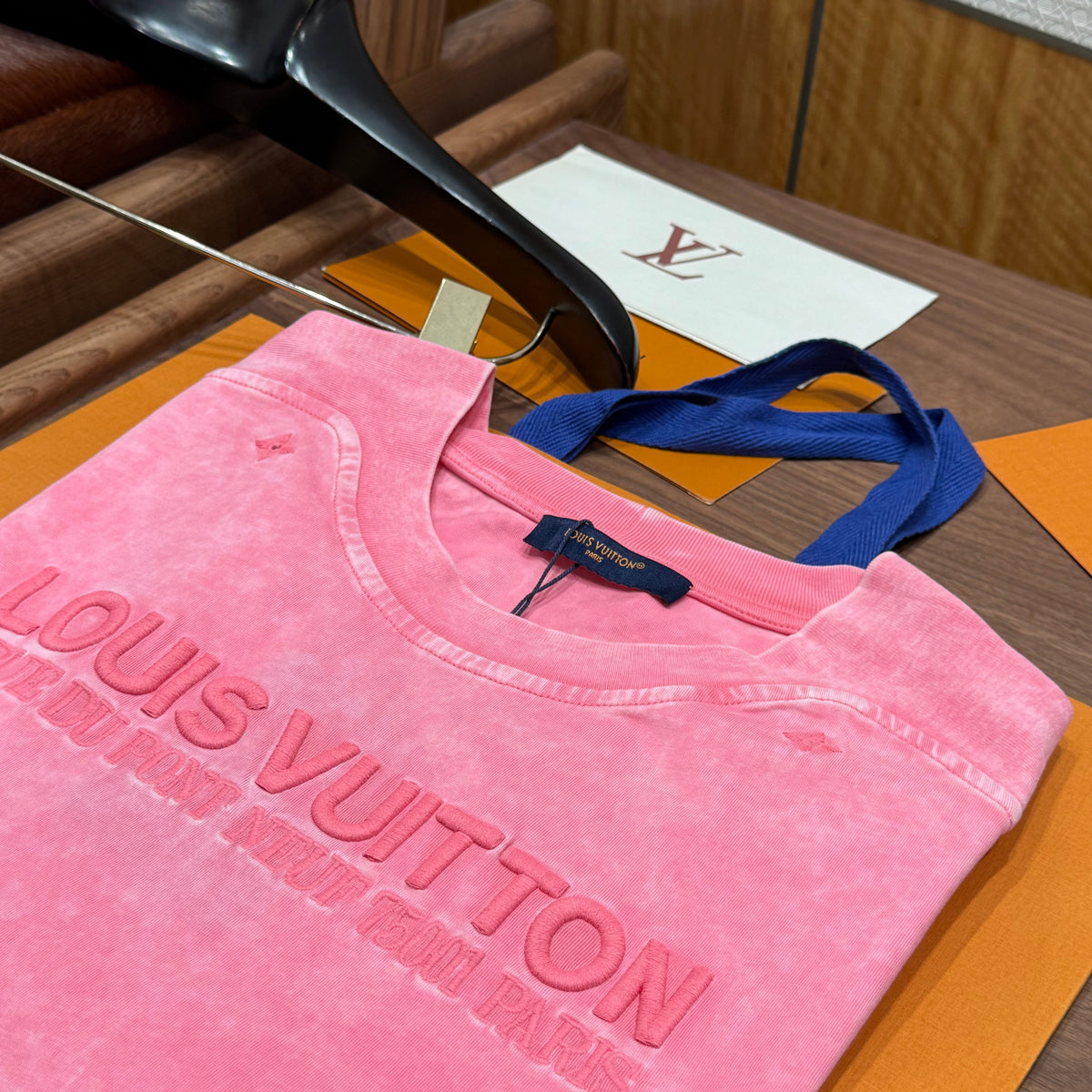 Louis Vuitton T-Shirts- Louis Vuitton Lou T-shirt Casual Everyday Designer Tee