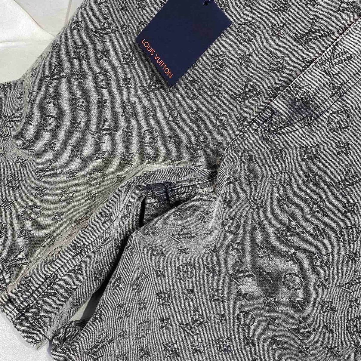 Louis Vuitton Jeans- Louis Vuitton Lou Denim Shorts Classic Everyday Designer Jeans
