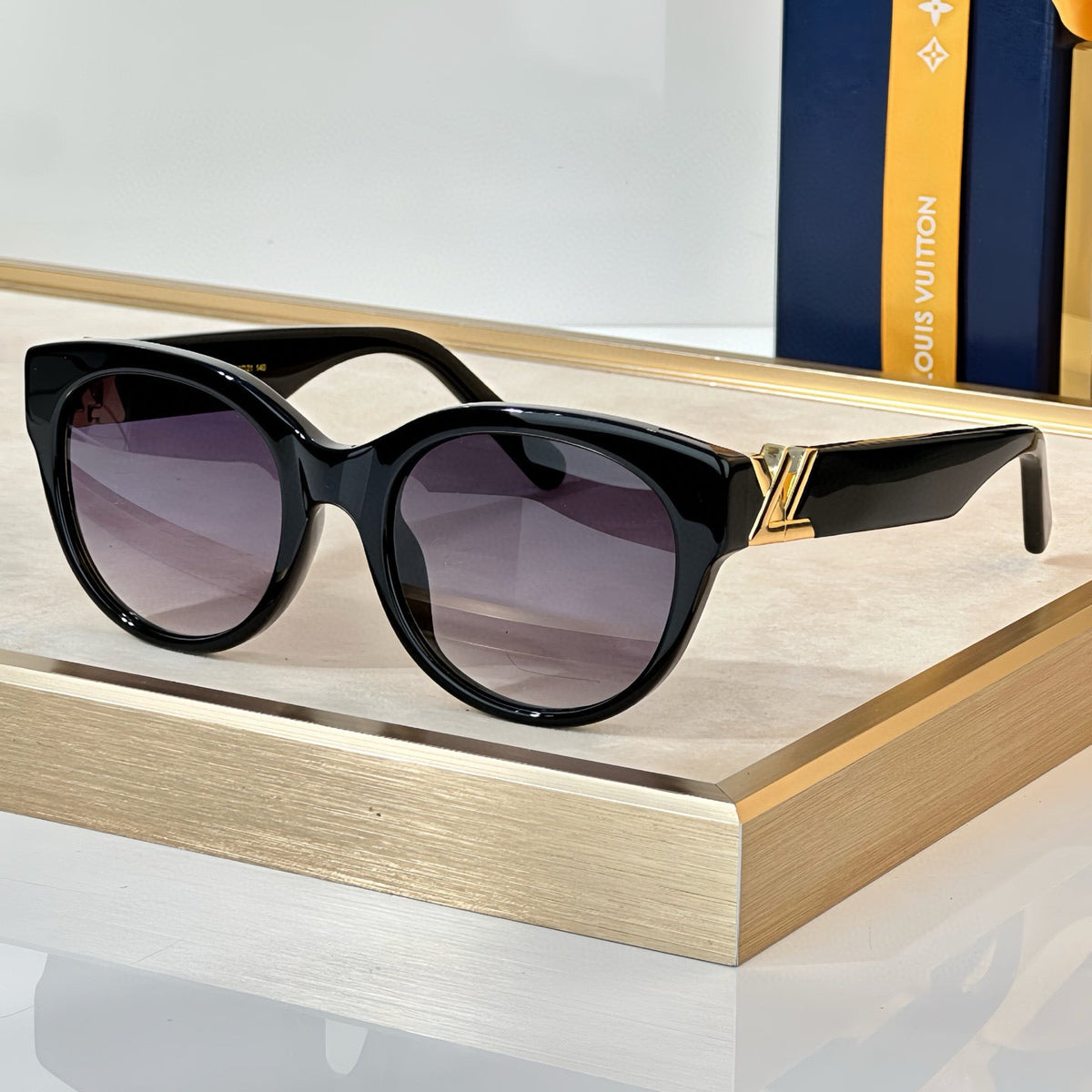 Louis Vuitton Sunglasses- Louis Vuitton Lou Sunglasses Premium Fashion Designer Sunglasses