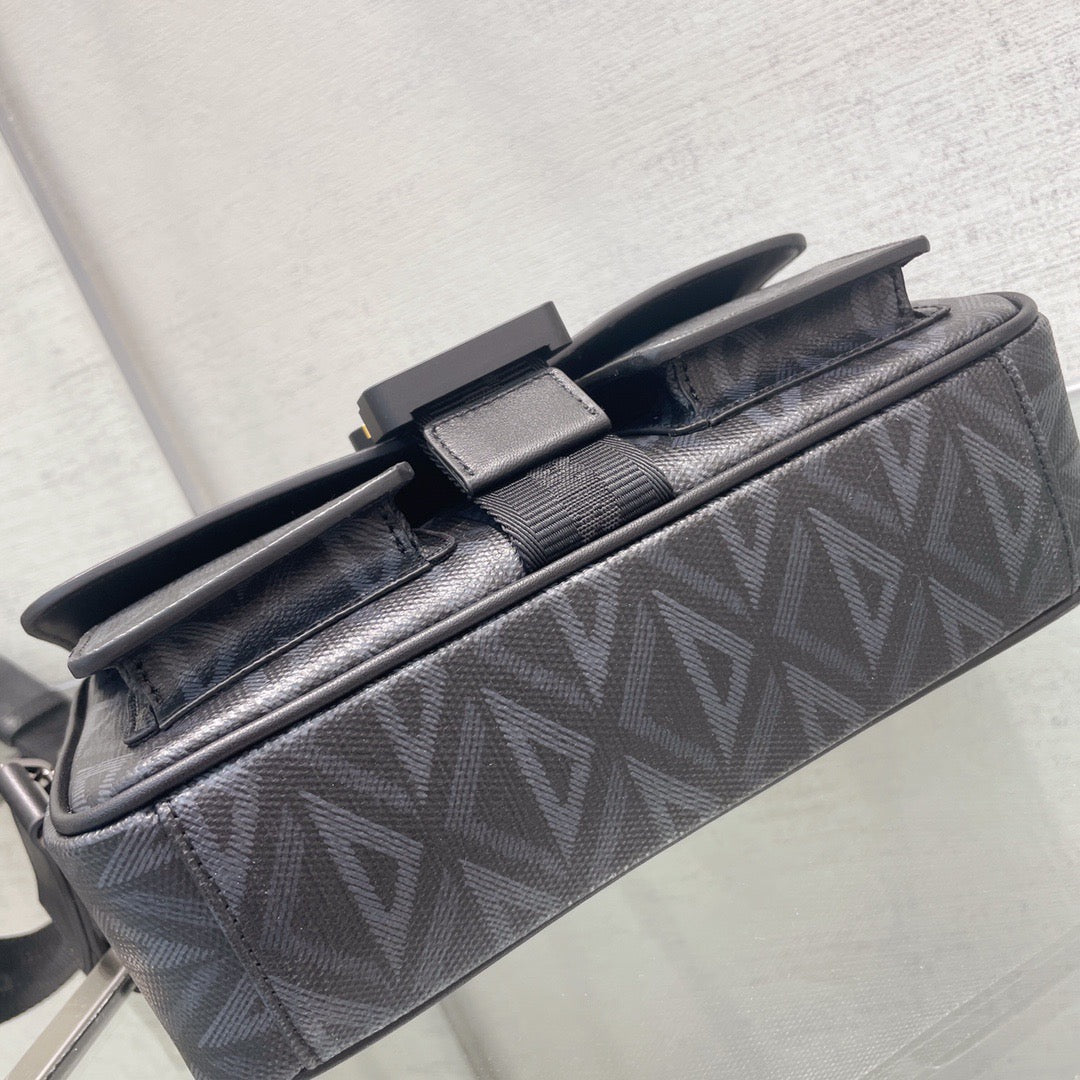 Dior Bags- Dior Hit The Road Bag Premium Designer Shoulder Bag