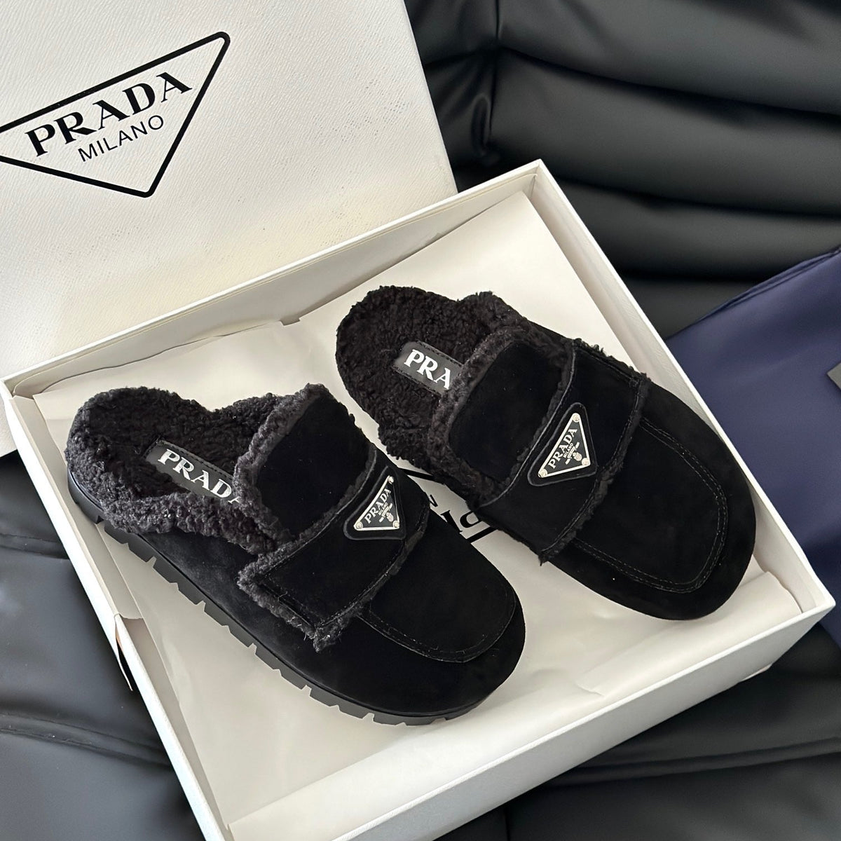 Accessories- Pd Shearling Slippers Luxury Designer Fashion Accessory