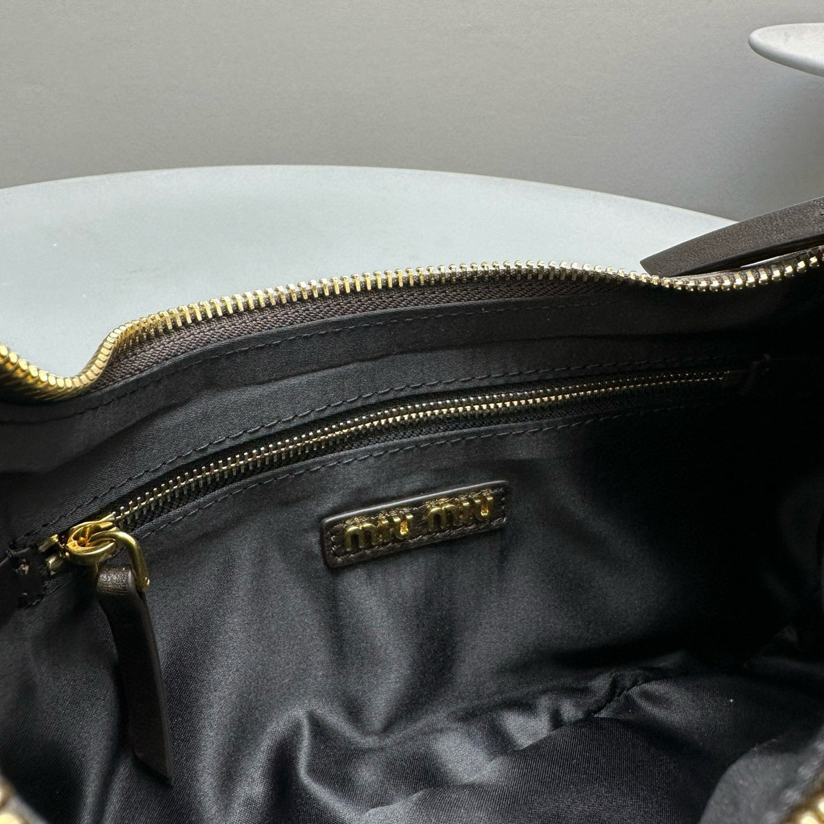 Bags- Miu M Pocket Nappa Leather Bag Elegant Everyday Designer Handbag