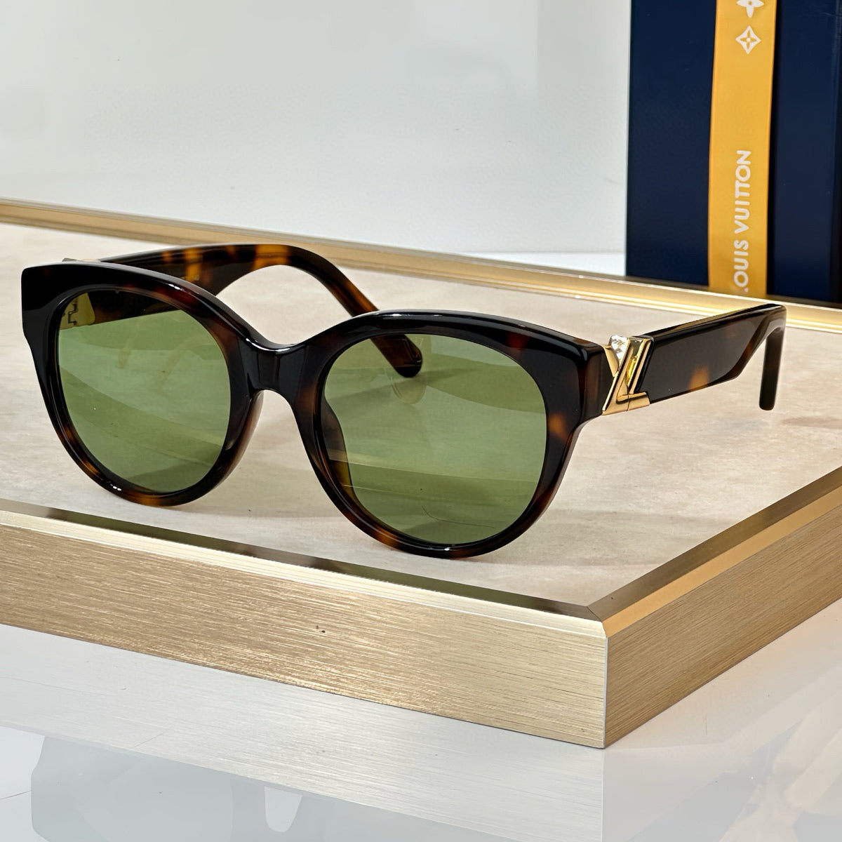 Louis Vuitton Sunglasses- Louis Vuitton Lou Sunglasses Premium Fashion Designer Sunglasses