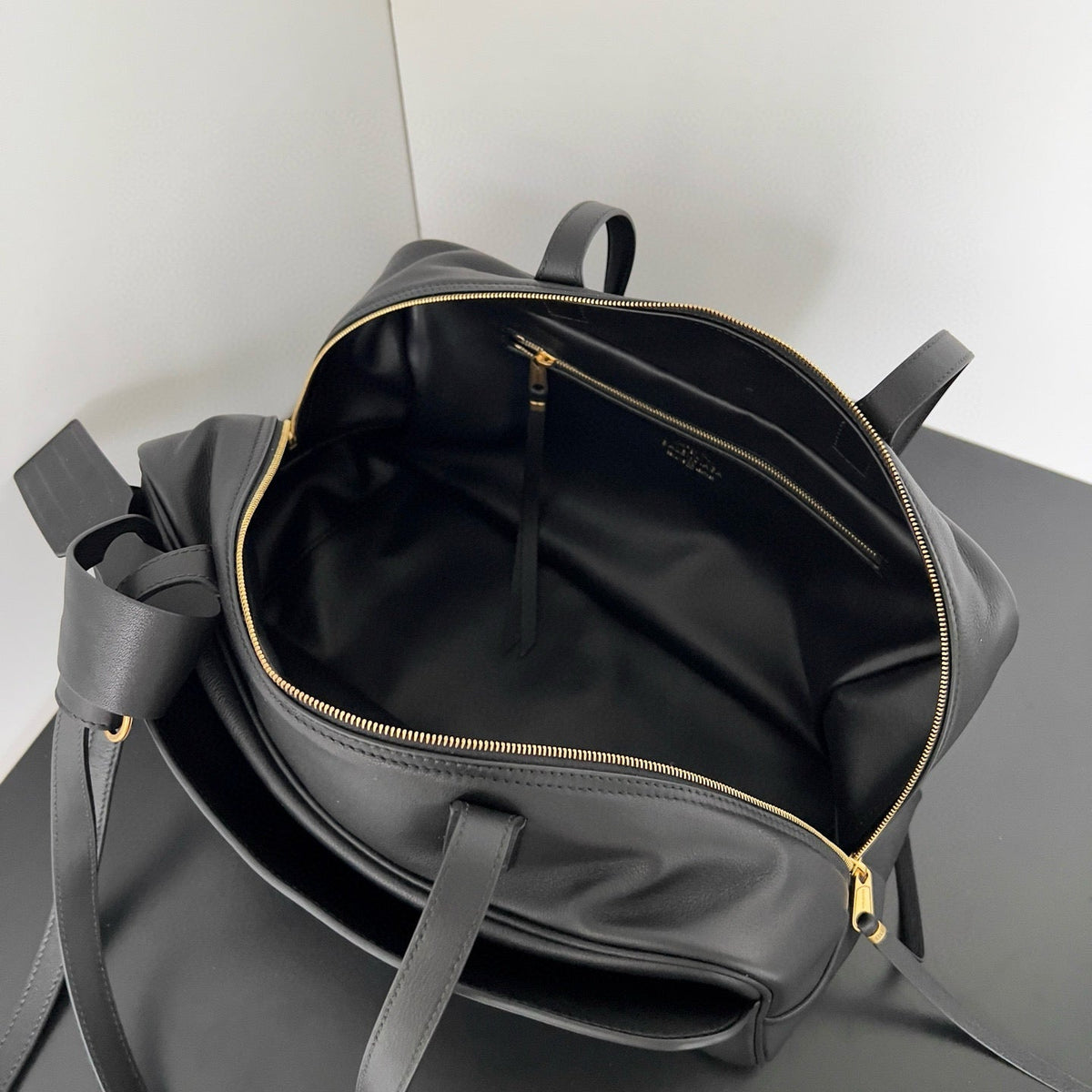 Bags- Bal Carrie Bowling Bag Medium Luxury Designer Leather Handbag