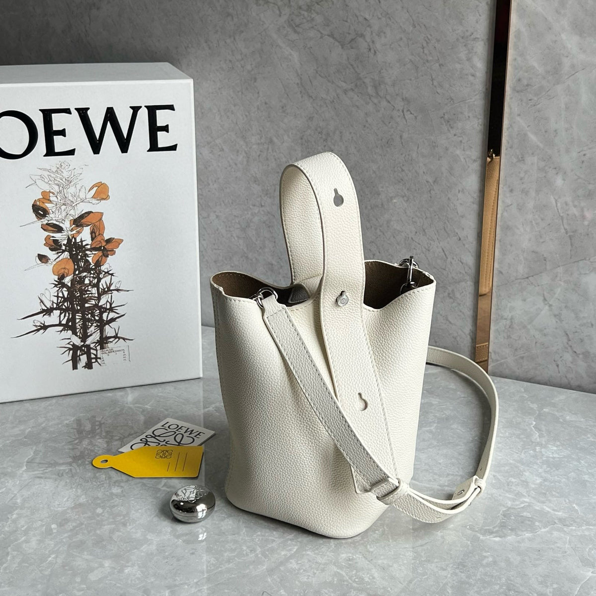 Bags- Loew Mini Pebble Bucket Bag Elegant Everyday Designer Handbag