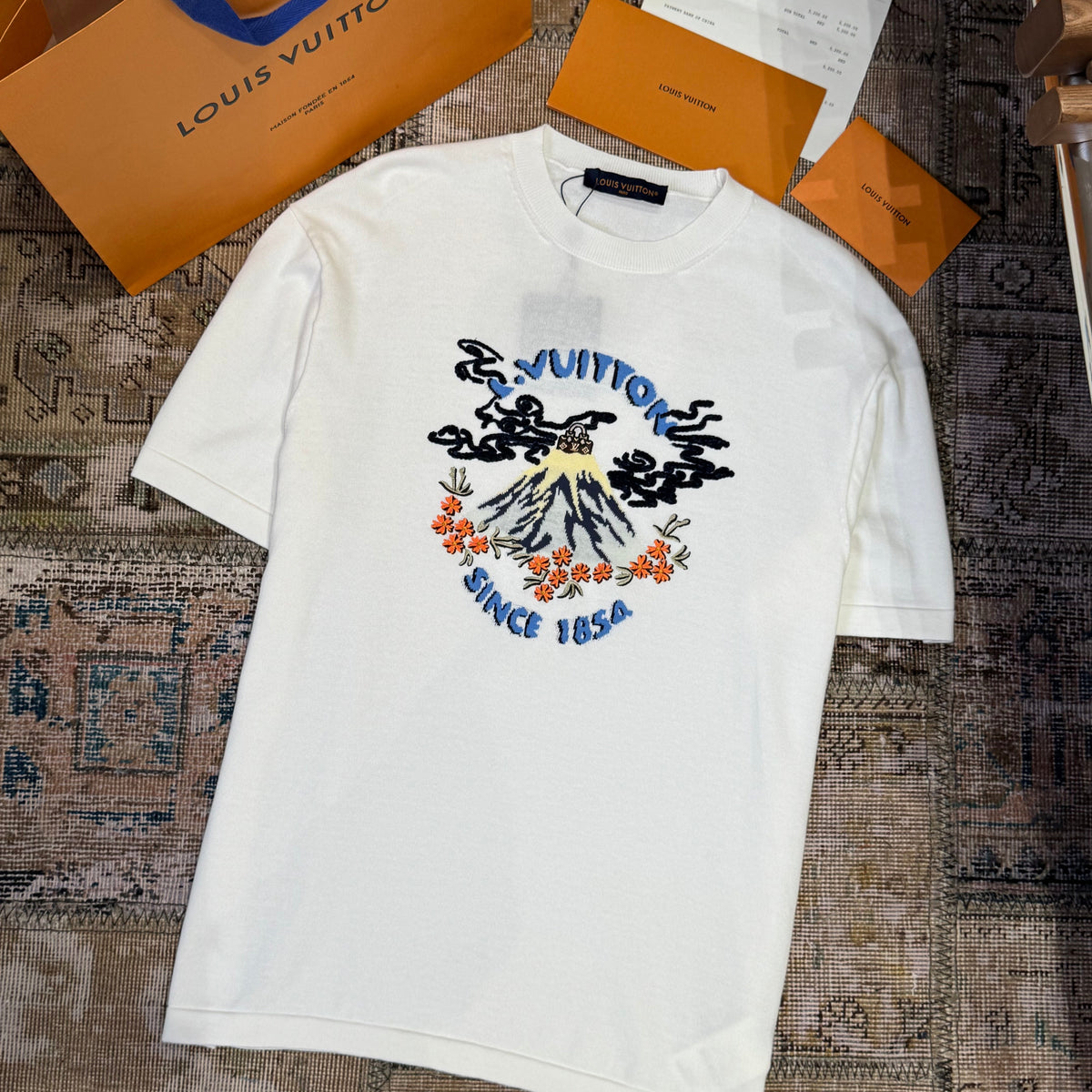 Louis Vuitton T-Shirts- Louis Vuitton Lou T-shirt Casual Everyday Designer Tee