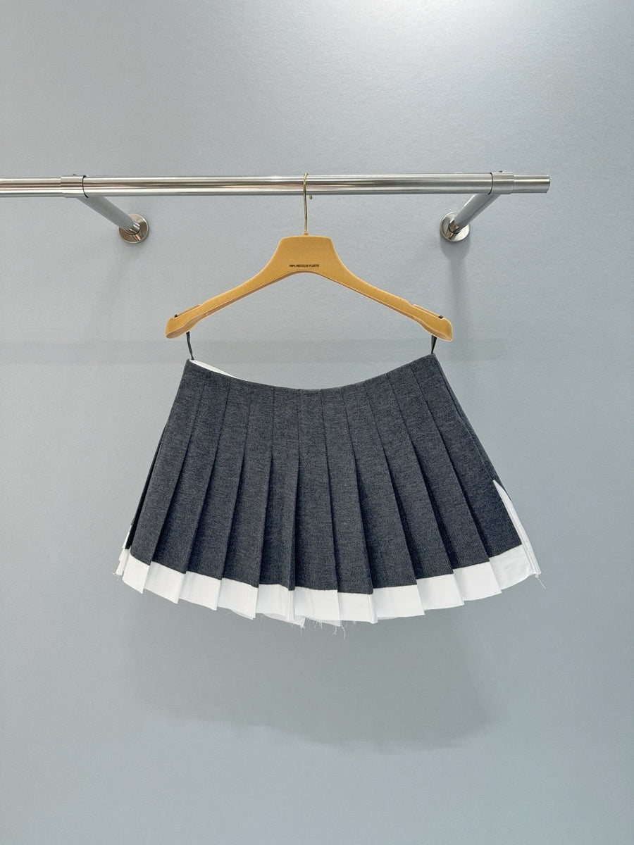 Skirts? Miu M Skirt Elegant Designer Casual Skirt
