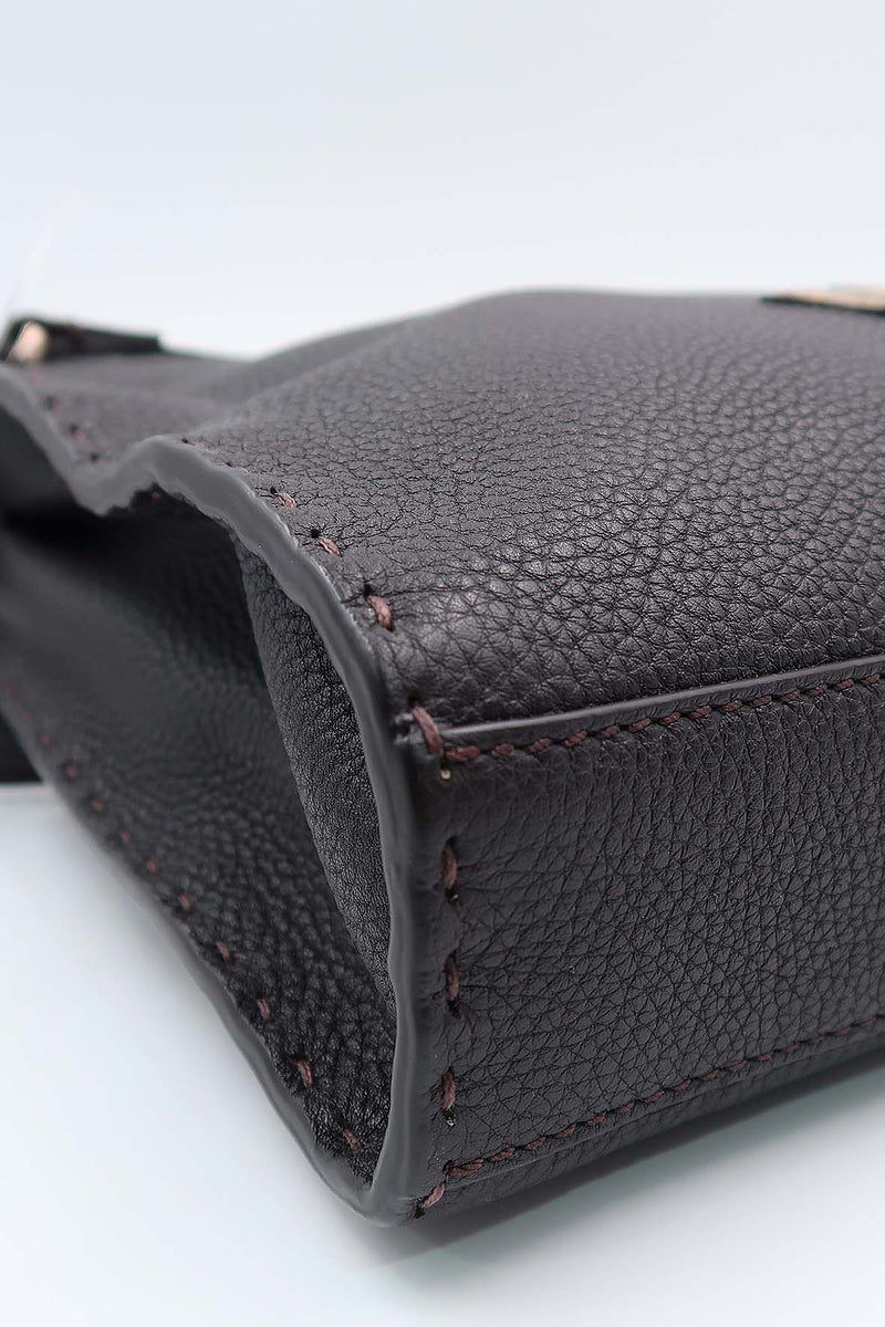 Peekaboo premium bags detail and craftsmanship close-up