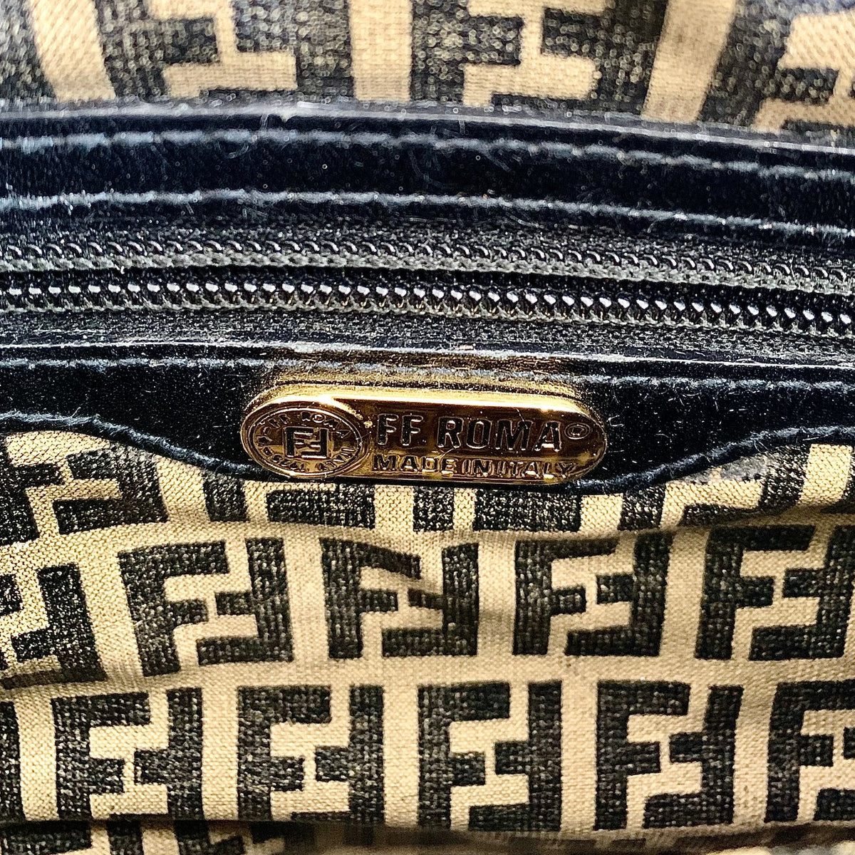 Fendi Bags? Fendi Vintage Ff Camera Bag Elegant Everyday Designer Handbag