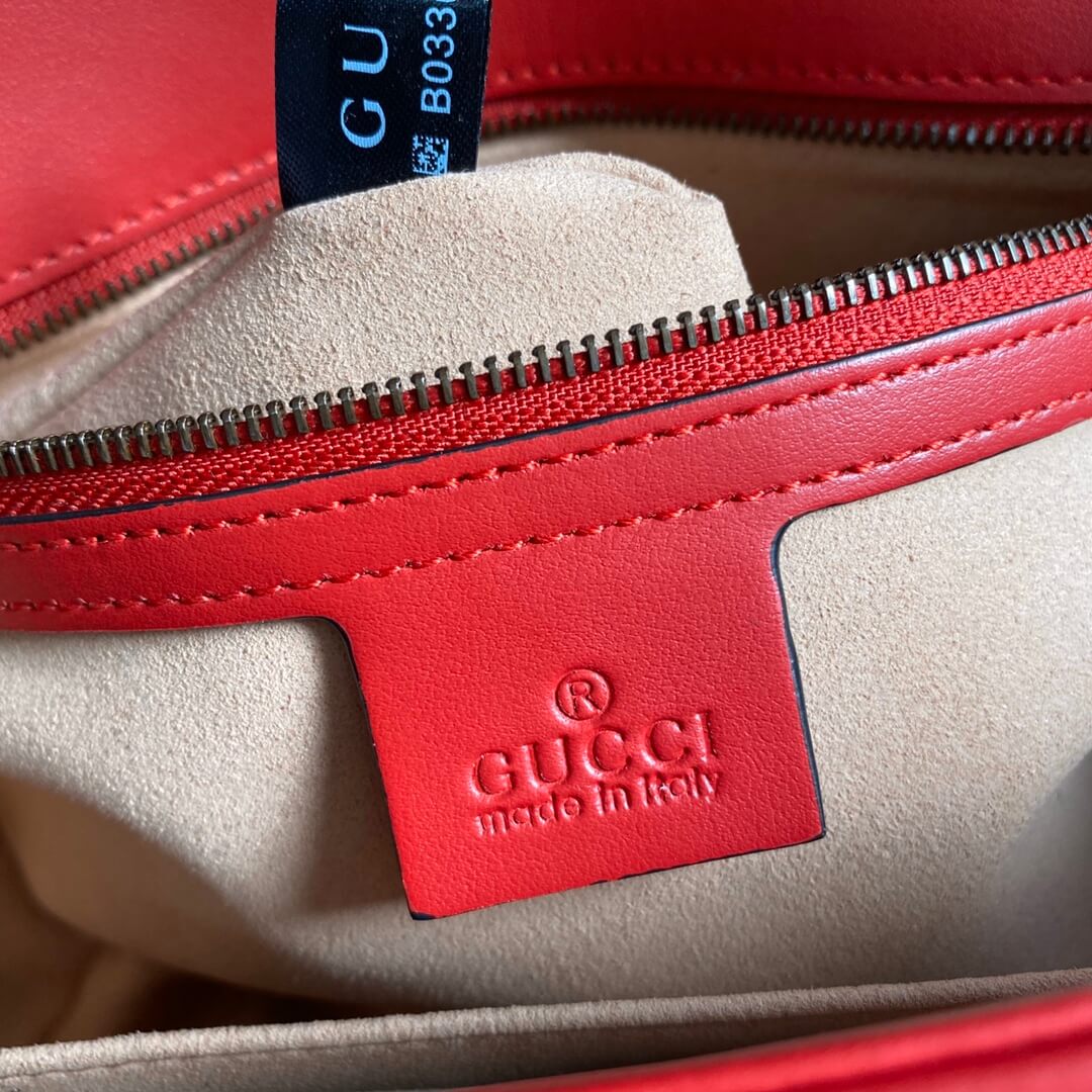 Velouxe ‎443496 Gg Marmont Medium Matelassé Shoulder Bag Red Leather Gold Hardware detail shot – authentic designer craftsmanship
