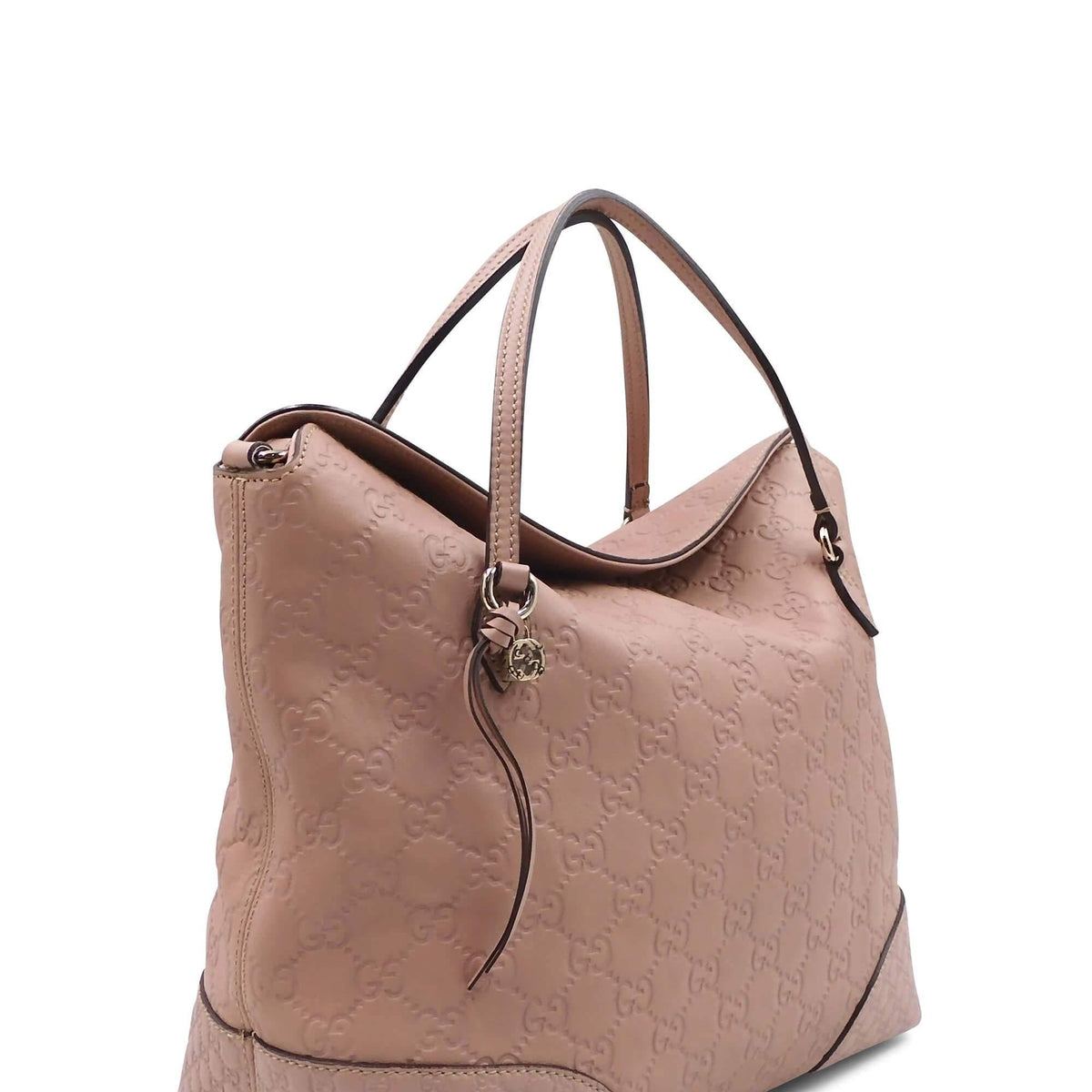 Close-up of Gucci bags hardware and fine stitching