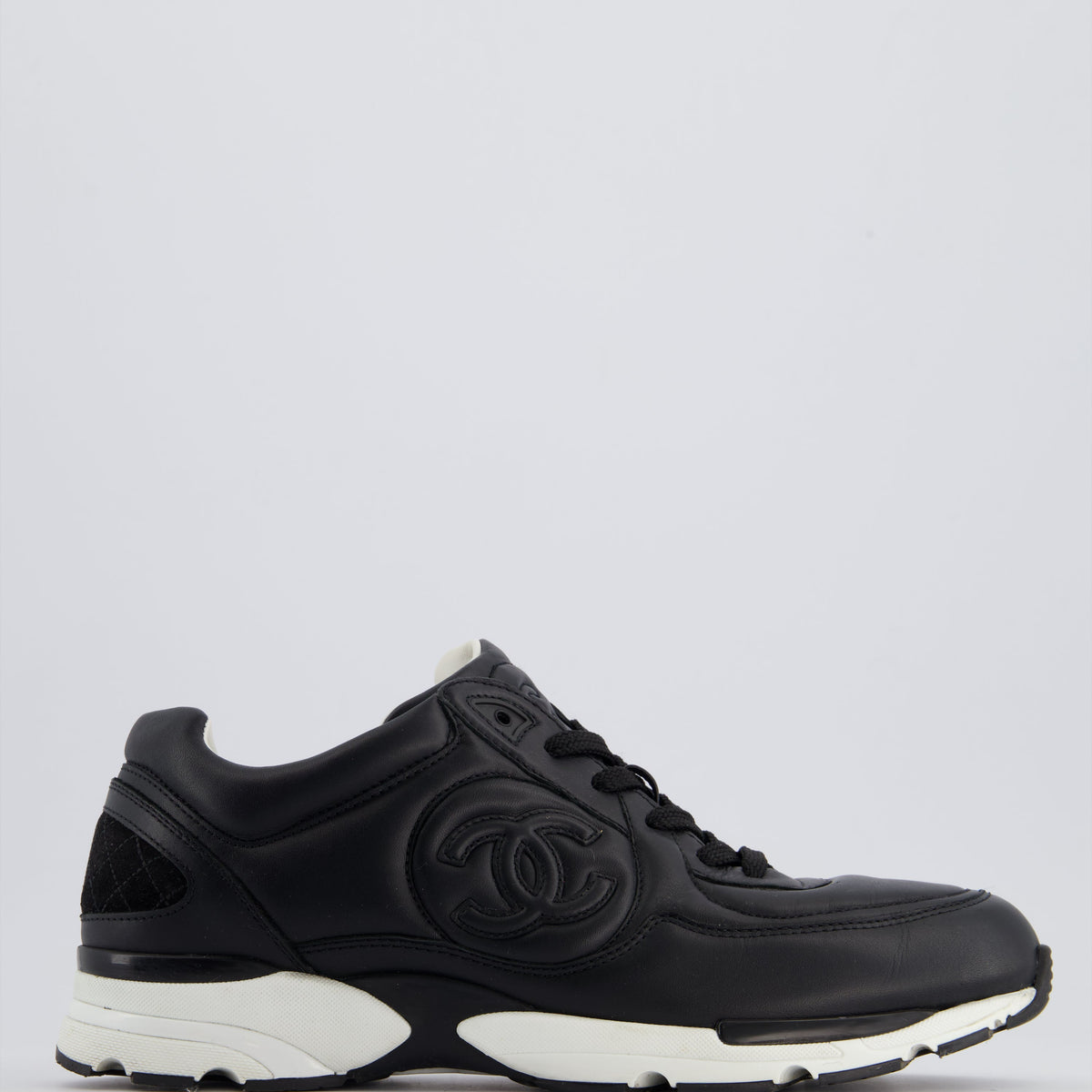 Chanel Shoes? Chanel Black & White Leather Sneakers With Logo Detail Size EU 42 Comfortable Everyday Designer Shoes