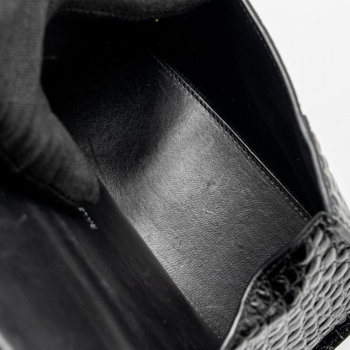 Side view of Balenciaga handbag Black premium designer bag