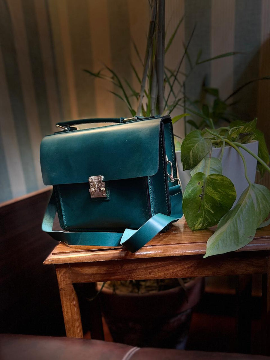 Shelly Mason Leather Handbag detail shot – authentic designer craftsmanship
