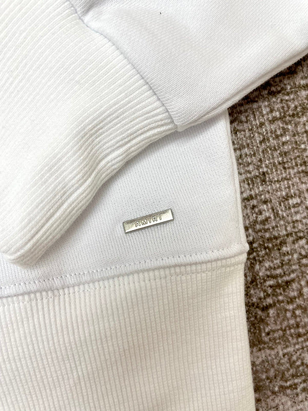 Styling view of Amiri luxury piece style No.070