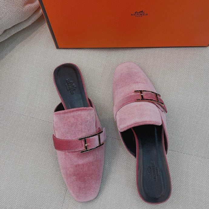 Hermes shoes Style 384 - side profile detail