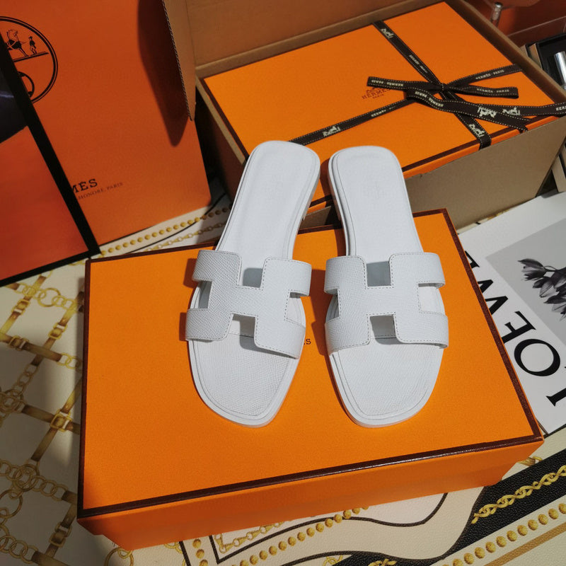 Hermès Black Platform Sandals - Angled View
