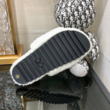 Louis Vuitton shoes Style 324 - back heel detail