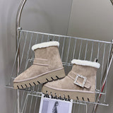 Three-quarter angle view of Roger Vivier luxury piece style No.077