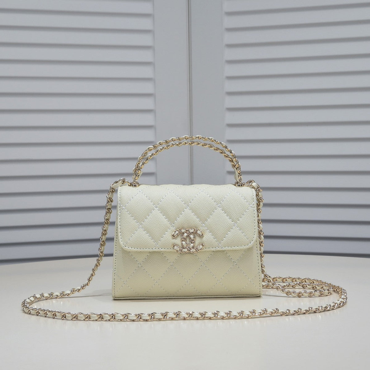 Bags- Elite Carryalls Luxury Designer Leather Handbag