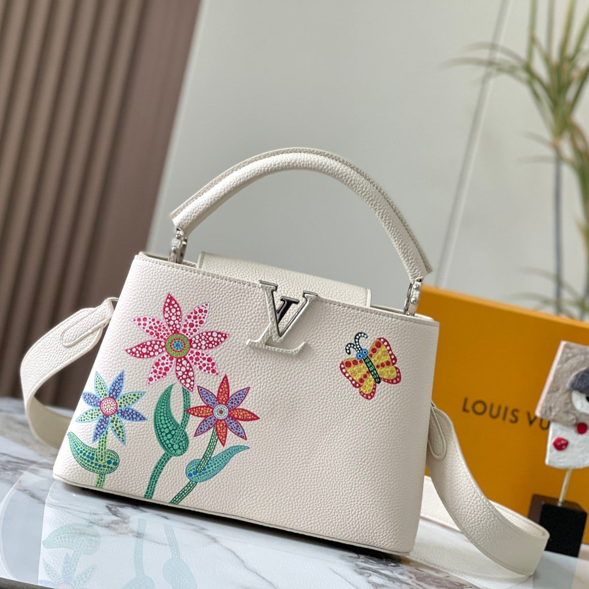 Bags- Elite Carryalls Elegant Everyday Designer Handbag