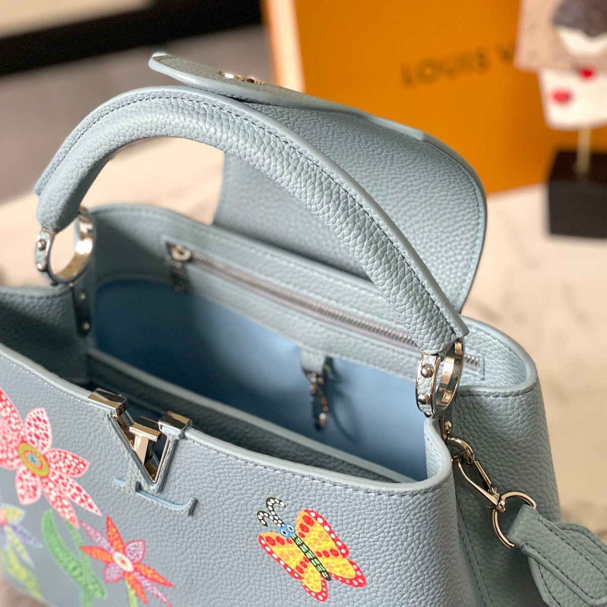 Bags- Elite Carryalls Luxury Designer Leather Handbag