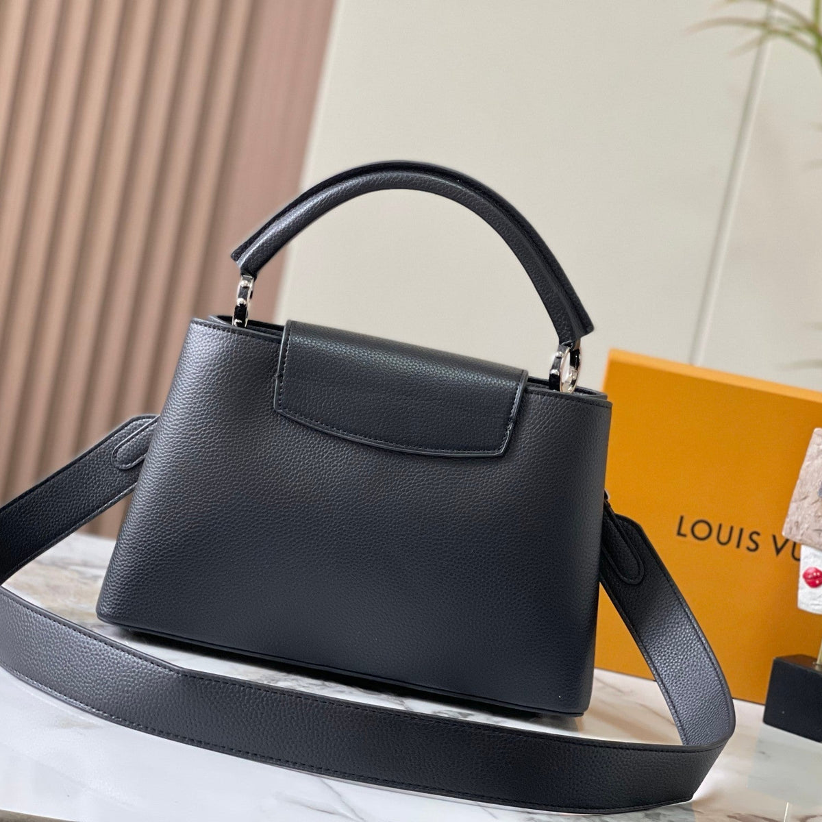 Bags- Elite Carryalls Premium Designer Shoulder Bag
