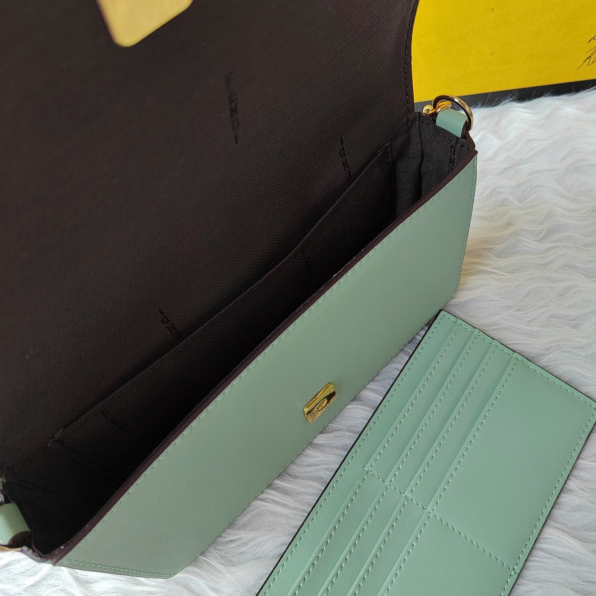 Bags- Elite Carryalls Elegant Everyday Designer Handbag
