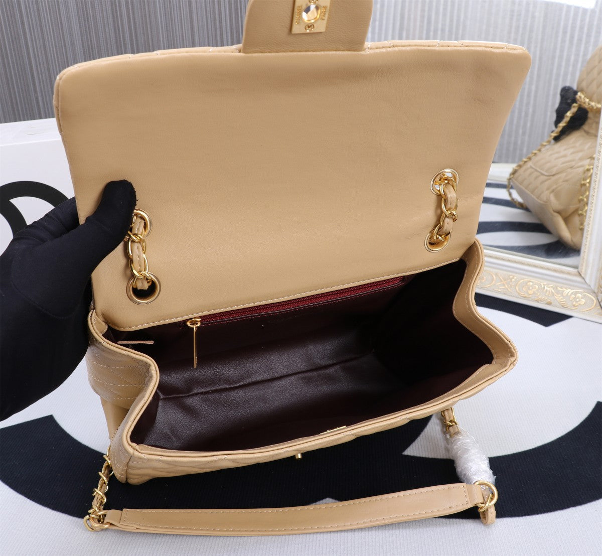 Bags- Elite Carryalls Luxury Designer Leather Handbag