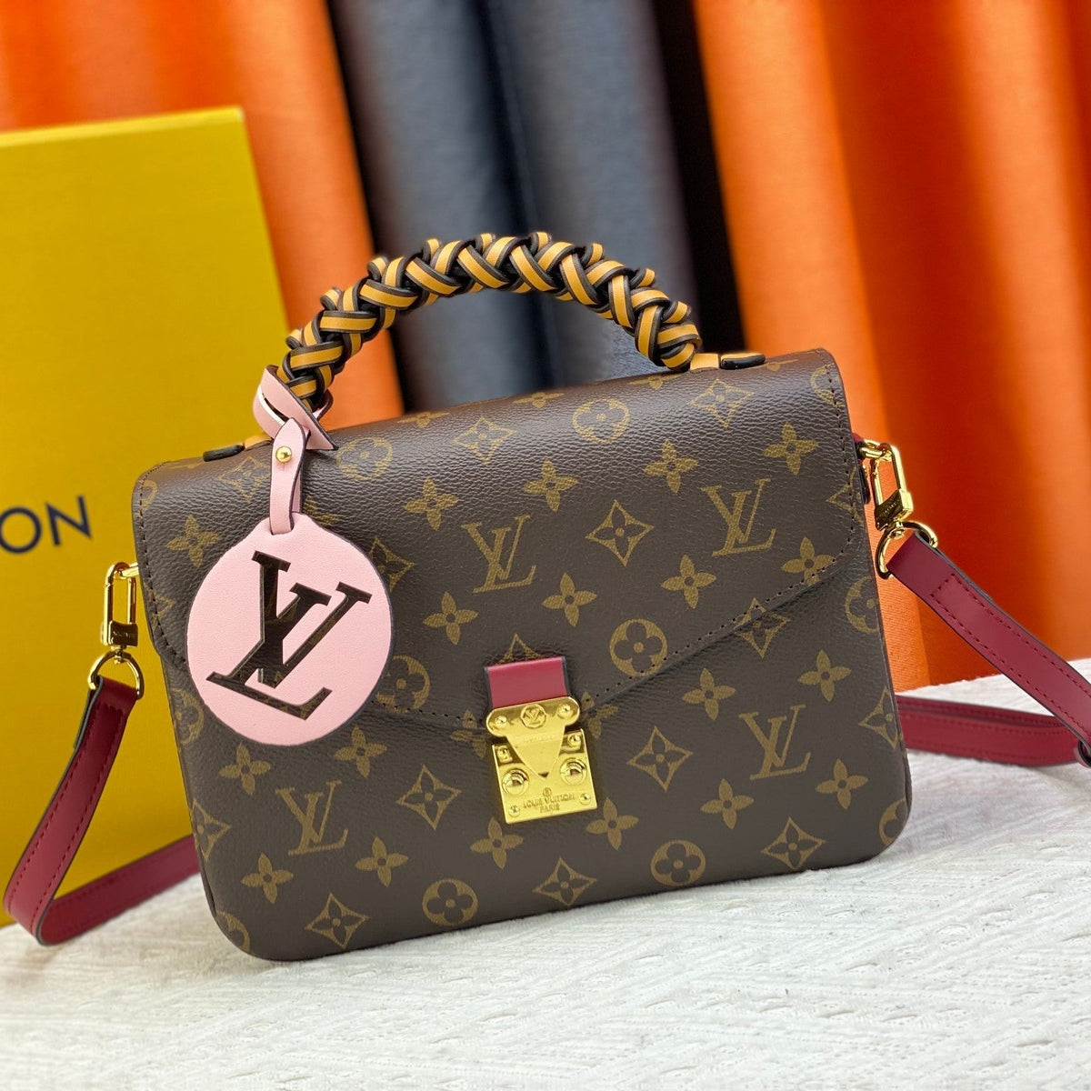 Bags- Elite Carryalls Luxury Designer Leather Handbag