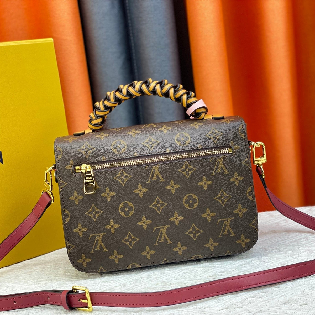 Bags- Elite Carryalls Luxury Designer Leather Handbag
