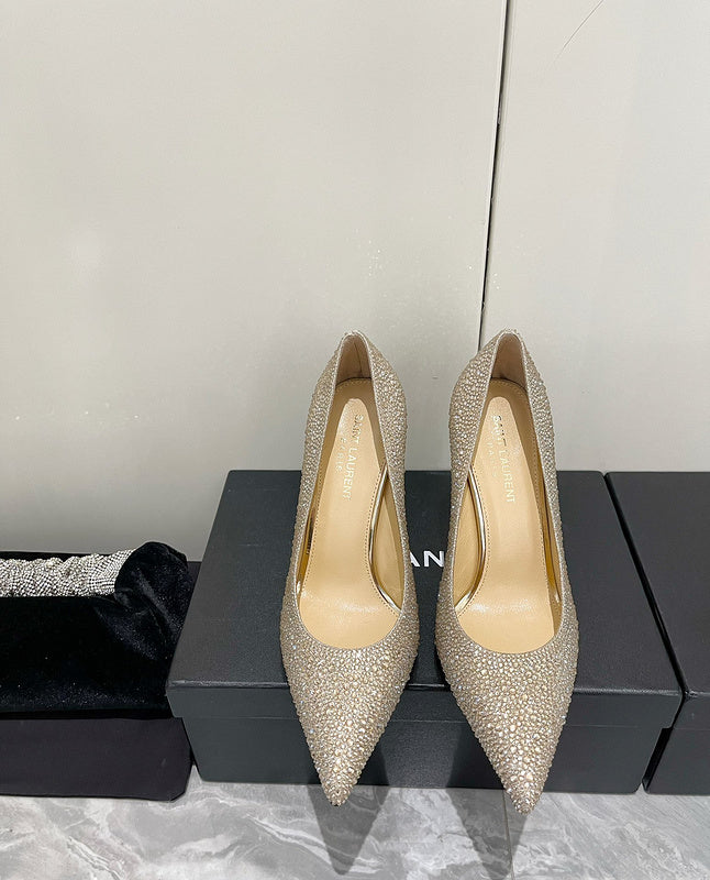 Front view of Saint Laurent luxury piece style No.007