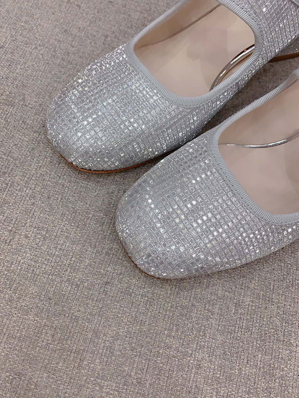 Front view of Roger Vivier luxury piece style No.094