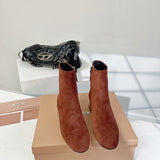 Front view of Miu Miu luxury piece style No.095